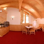 Hotel Traube 4*