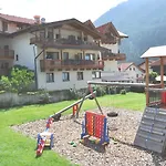 Traube 4*