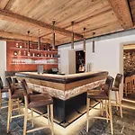 Traube Hotel Pfunds