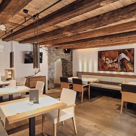 Hotel Traube 4*