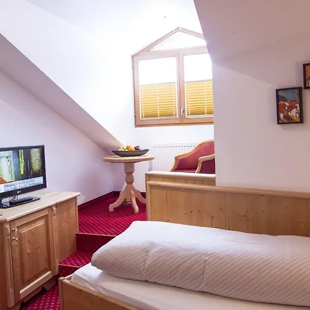 Hotel Traube 4*