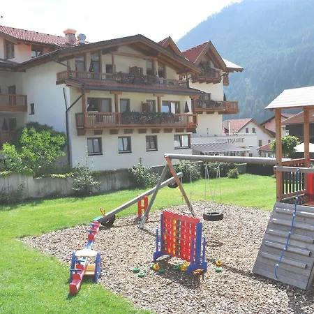 Hotel Traube 4*